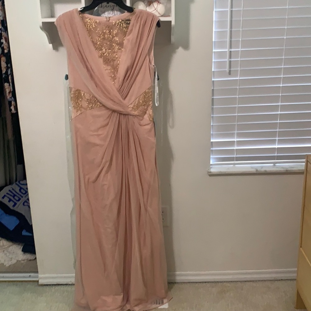 Mother of the bride/ groom dress. NWT